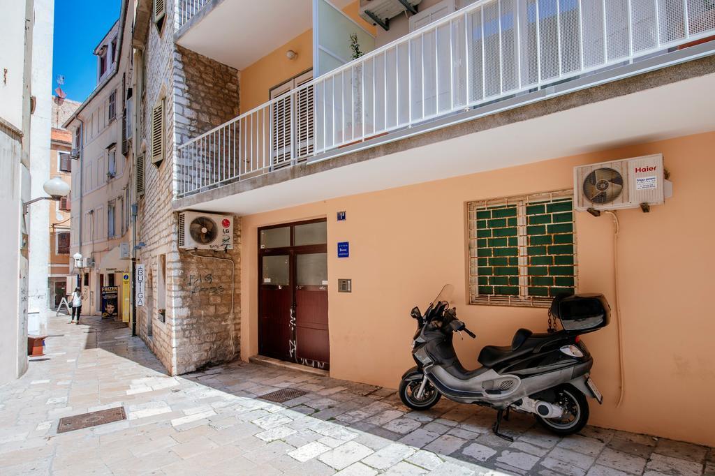 One Apartment *